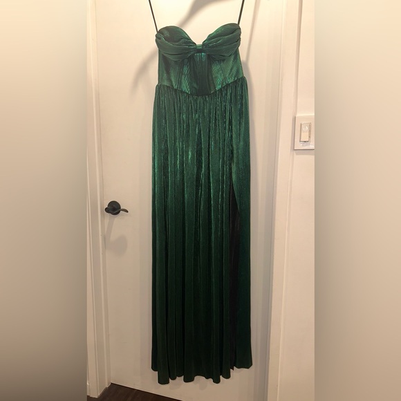 Bronx and Banco Florence Emerald Gown - NWT!! 💚🍀 - Picture 3 of 7